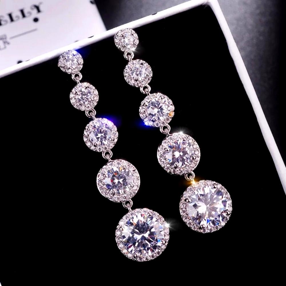 New Silver Long Dangle Diamond Earrings